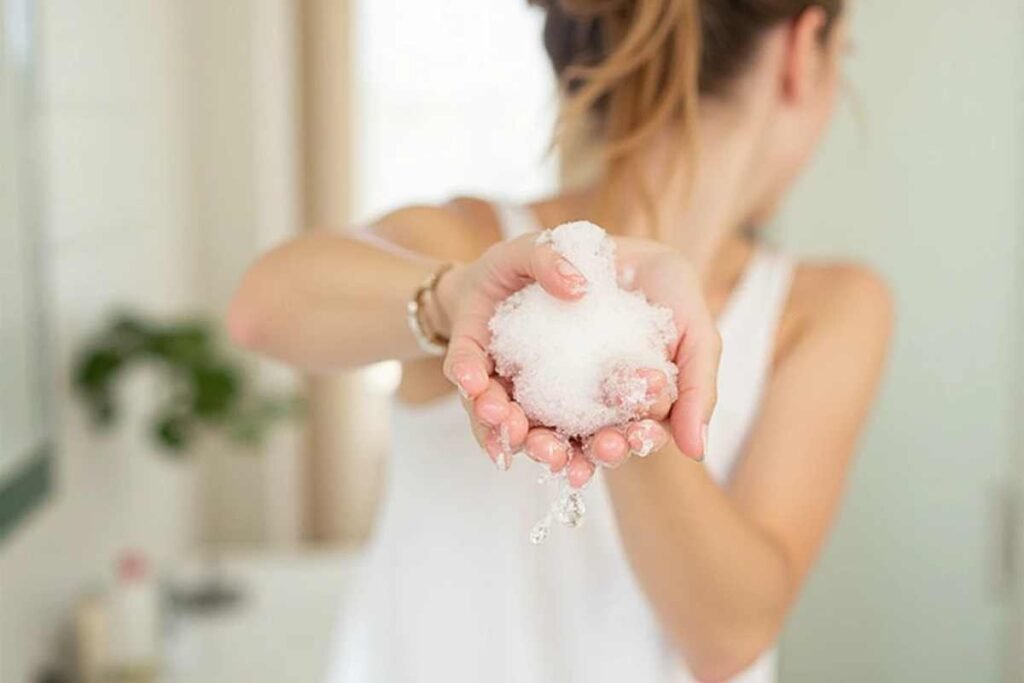How to use shower gel
